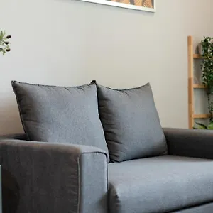 Golden View Serviced Apartment